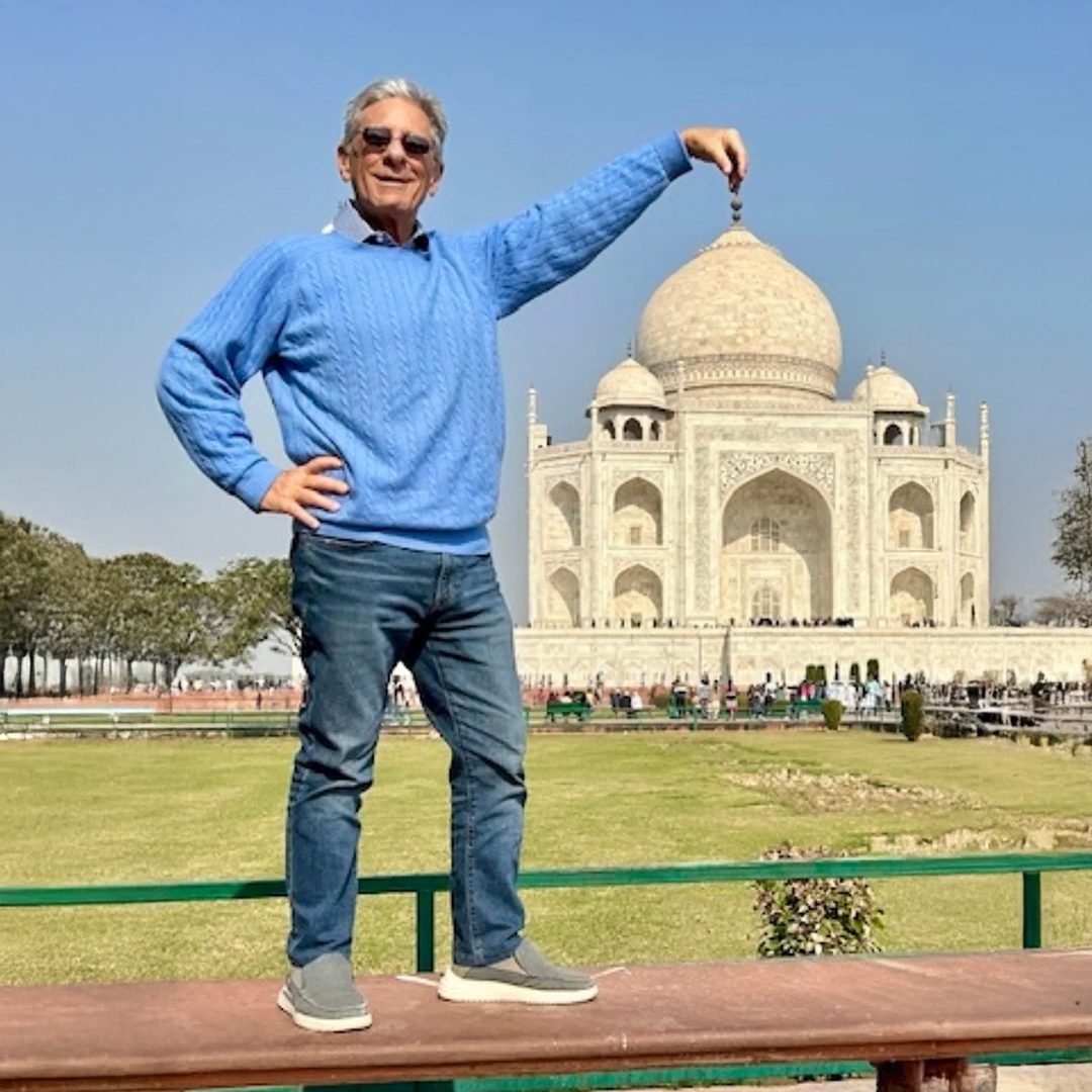 Murder Mysteries Set in Mumbai: A Review Andrew